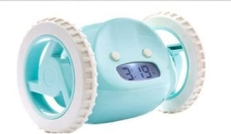 Sabah kalkamayanlar için alarmlı uçan kaçan çalar saat