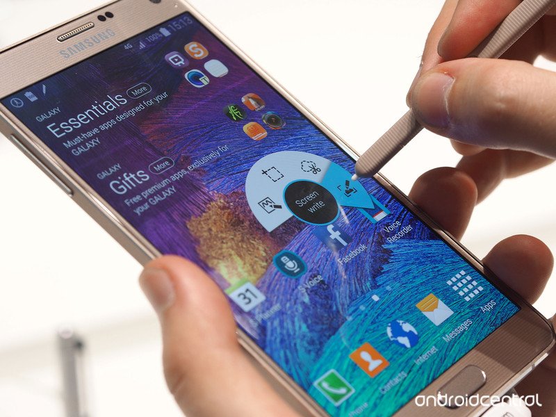 Samsung Galaxy Note 4 açılıp kapanıyor